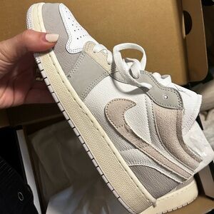 Air Jordan 1 Low SE Craft